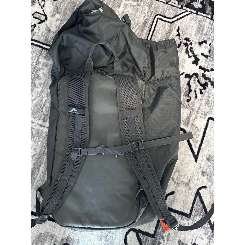 Ozark Trail Atka Backpack Unisex OS Black Orange Excellent Lightweight‎ Ripstop